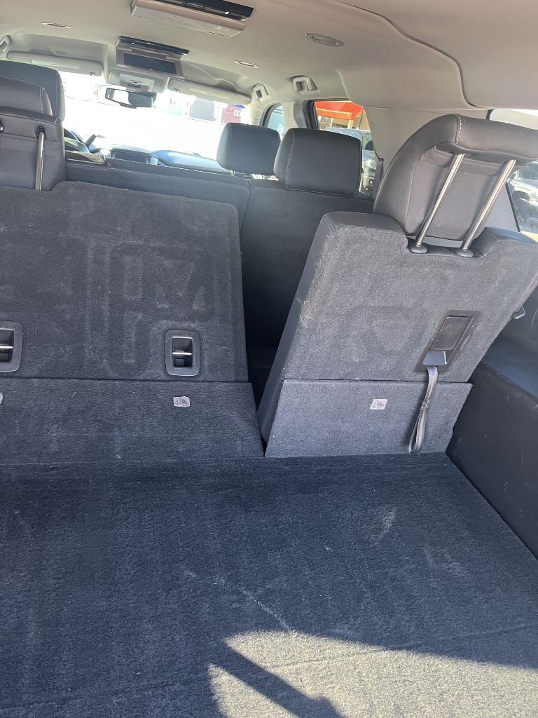 Chevrolet Suburban LT 4WD 2016