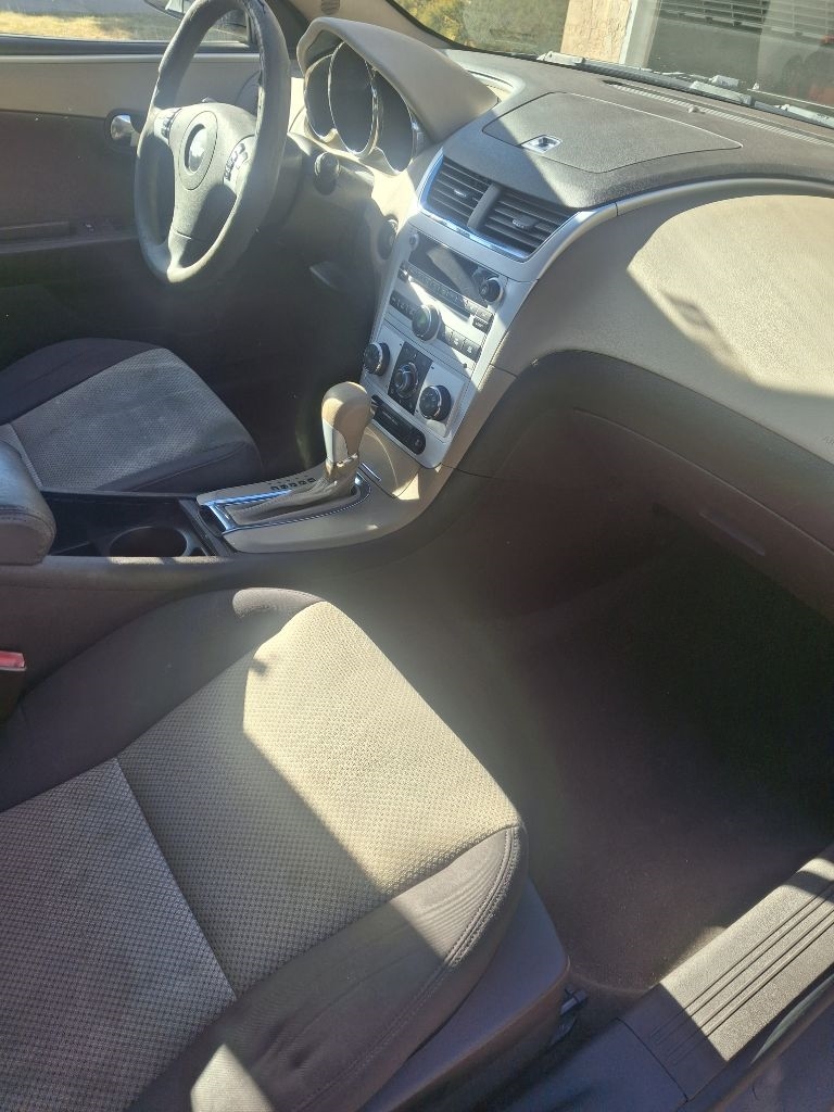 Chevrolet Malibu LS 2012