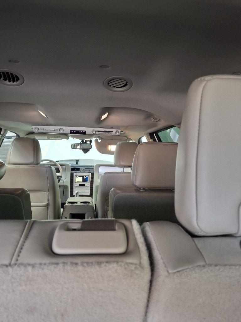 Lincoln Navigator 4WD 2010