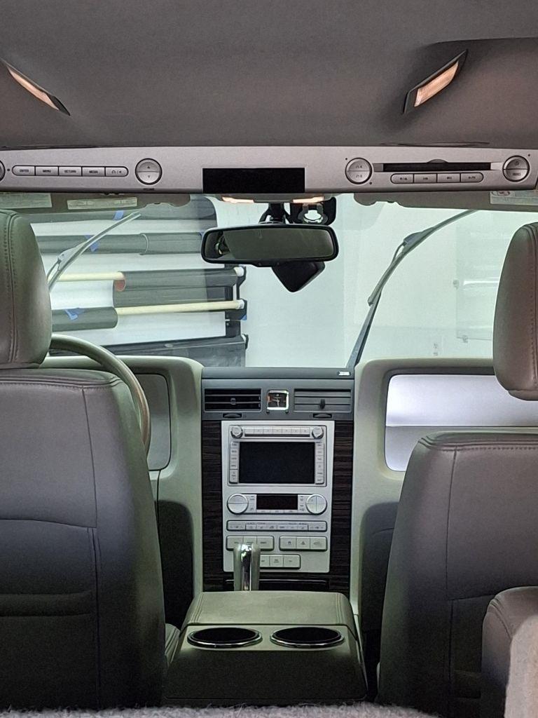 Lincoln Navigator 4WD 2010