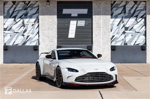 2023 Aston Martin Vantage 