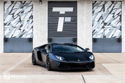2014 Lamborghini Aventador 