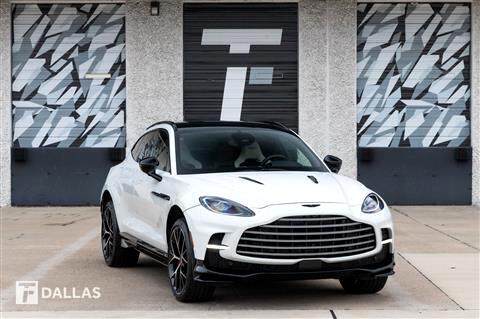 2025 Aston Martin DBX 