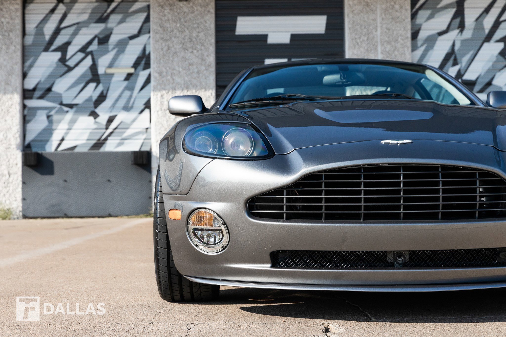 2005 Aston Martin Vantage S photo 2