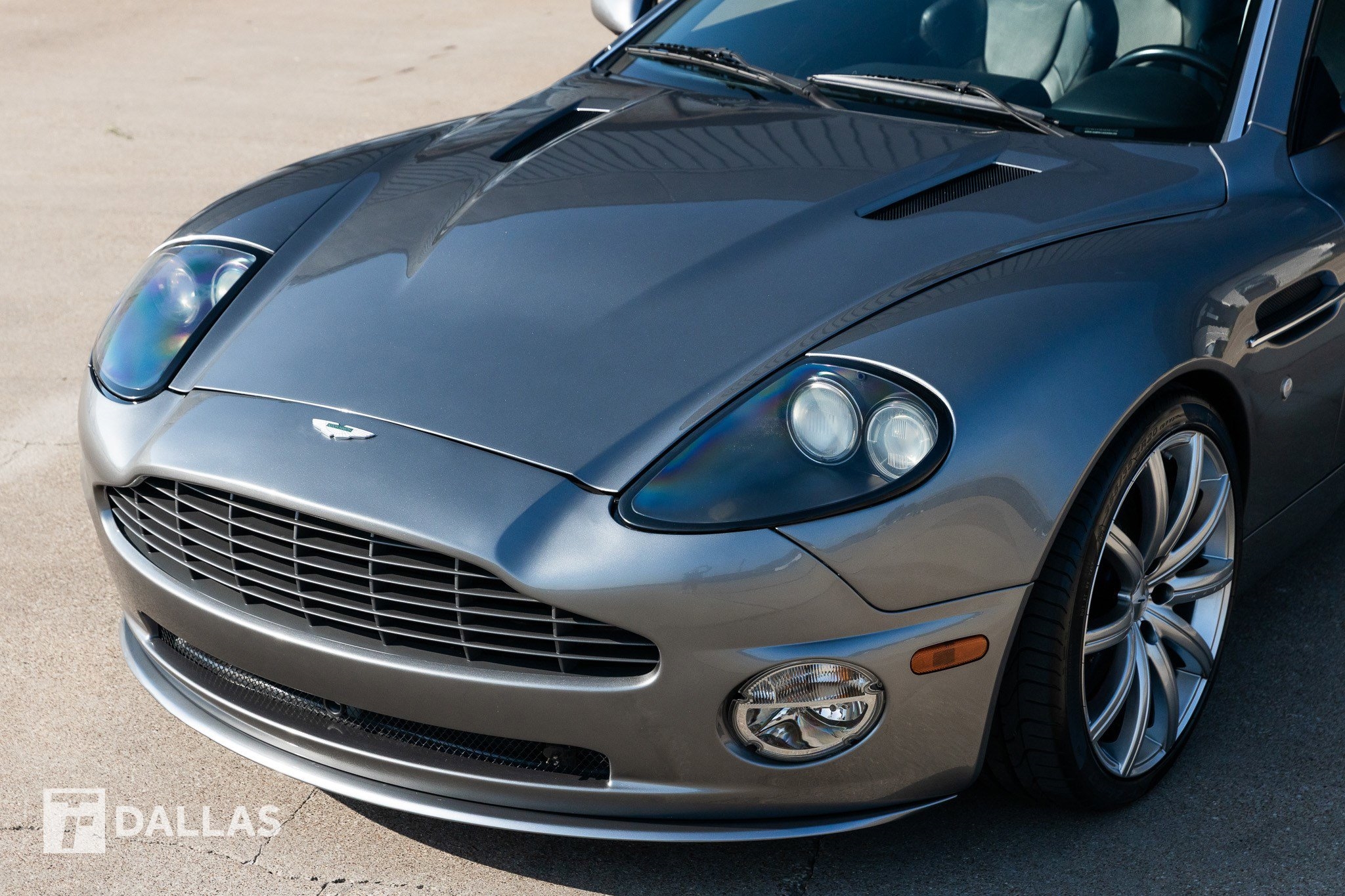 2005 Aston Martin Vantage S photo 3