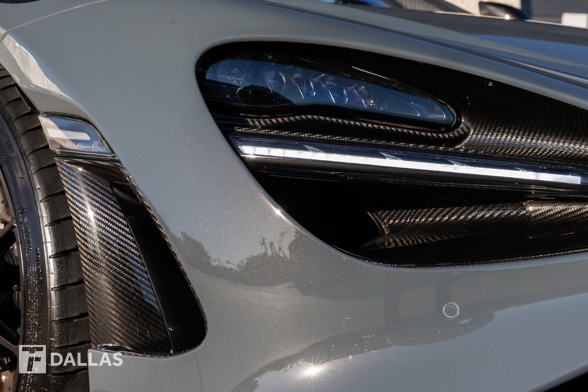 2021 Mclaren 765LT photo 2