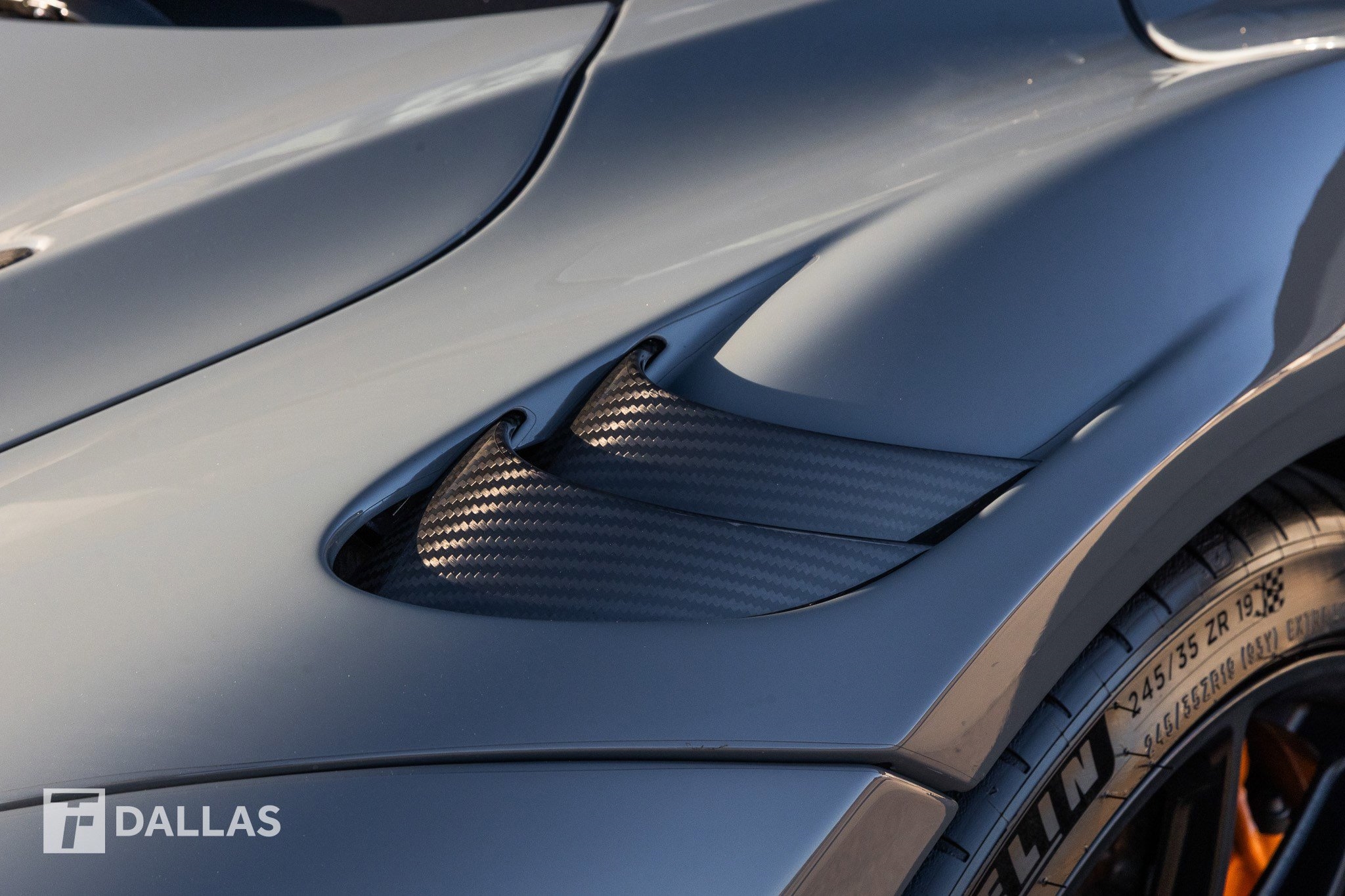 2021 Mclaren 765LT photo 4