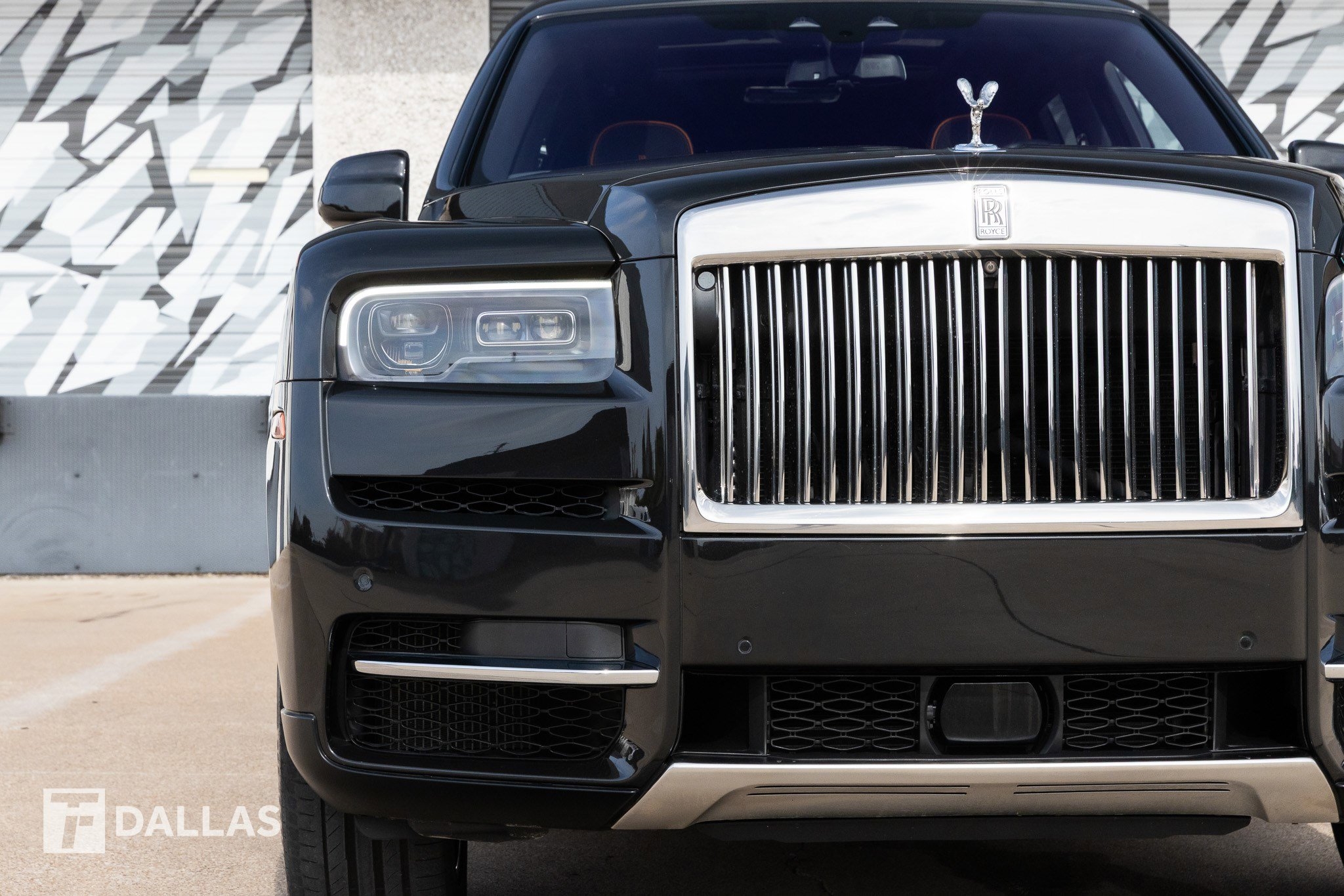 2019 Rolls Royce Cullinan RR31 photo 2