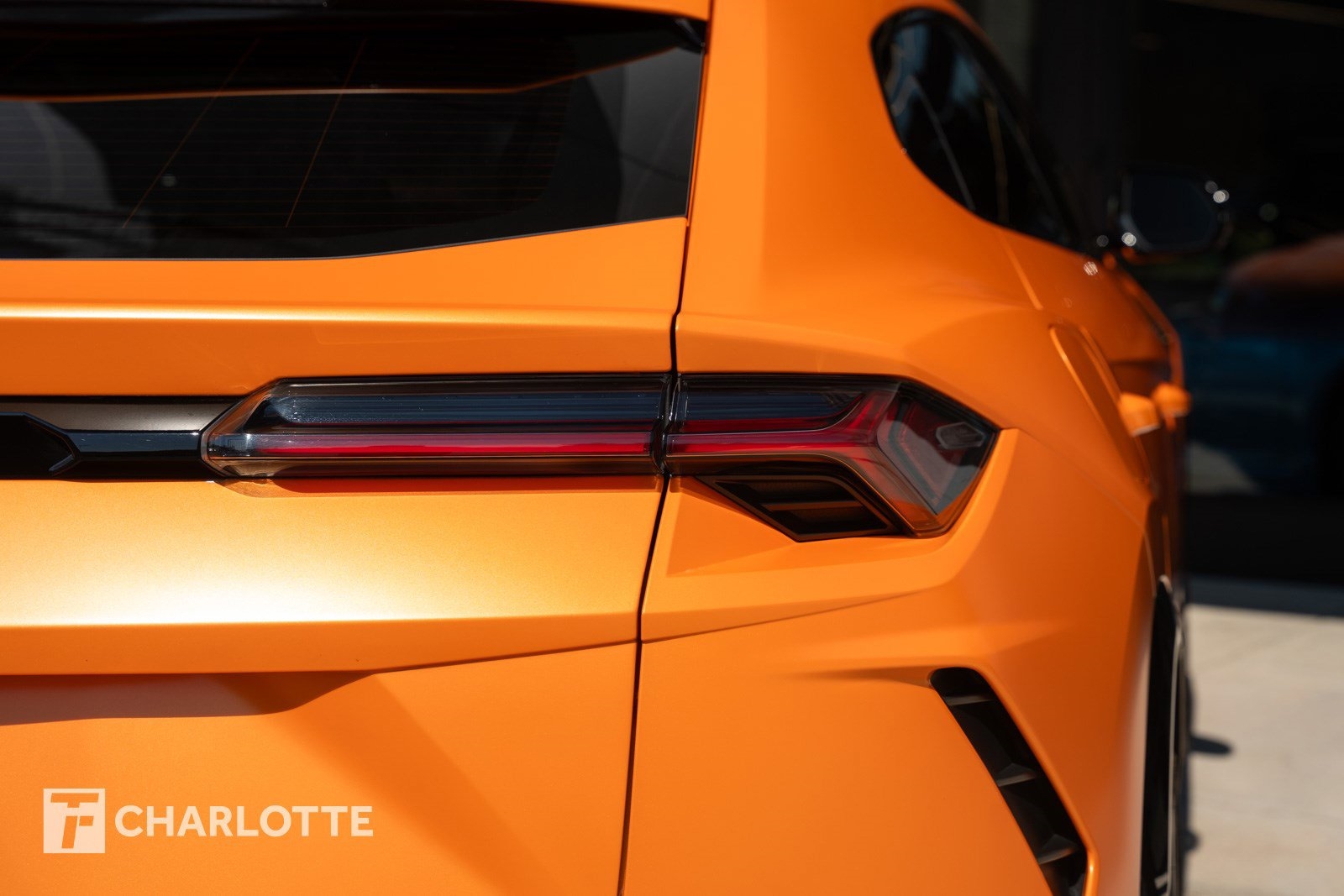 2021 Lamborghini Urus photo 17