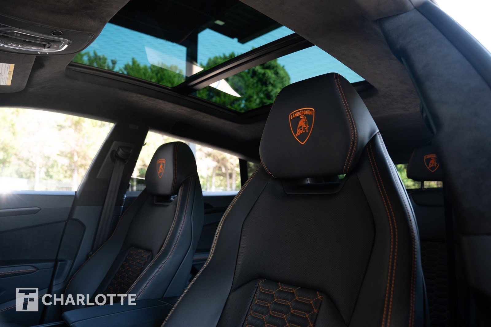 2021 Lamborghini Urus photo 19