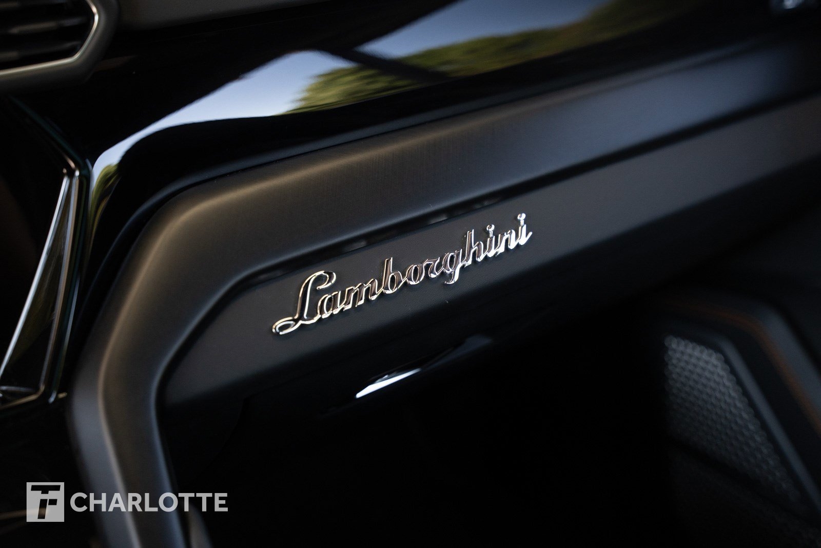 2021 Lamborghini Urus photo 30