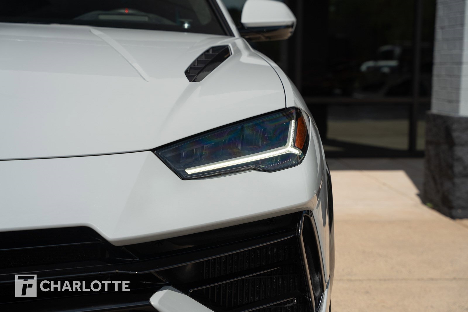 2023 Lamborghini Urus Performante photo 6