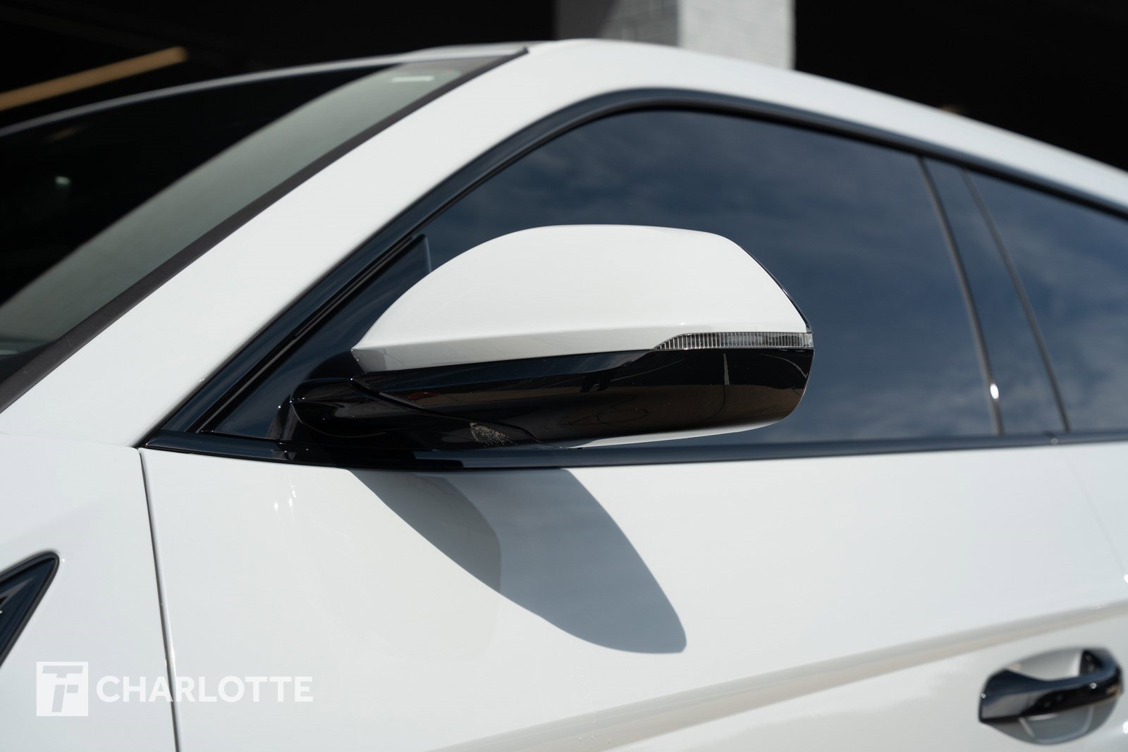 2023 Lamborghini Urus Performante photo 10