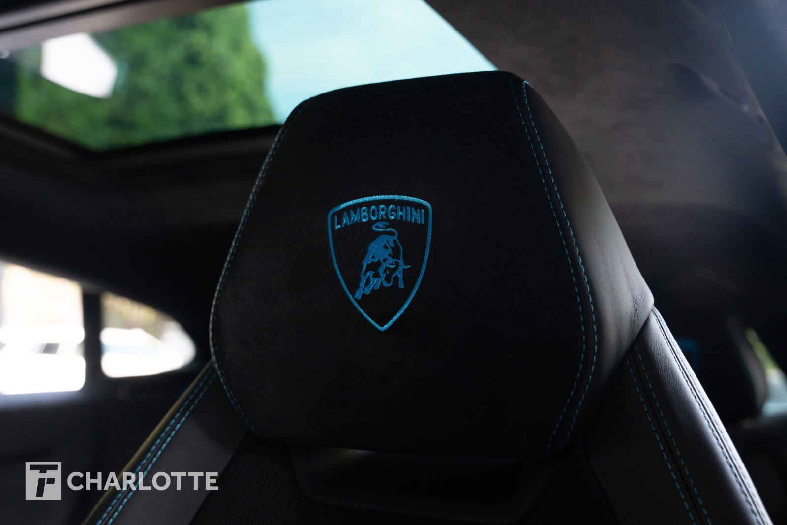 2023 Lamborghini Urus Performante photo 18