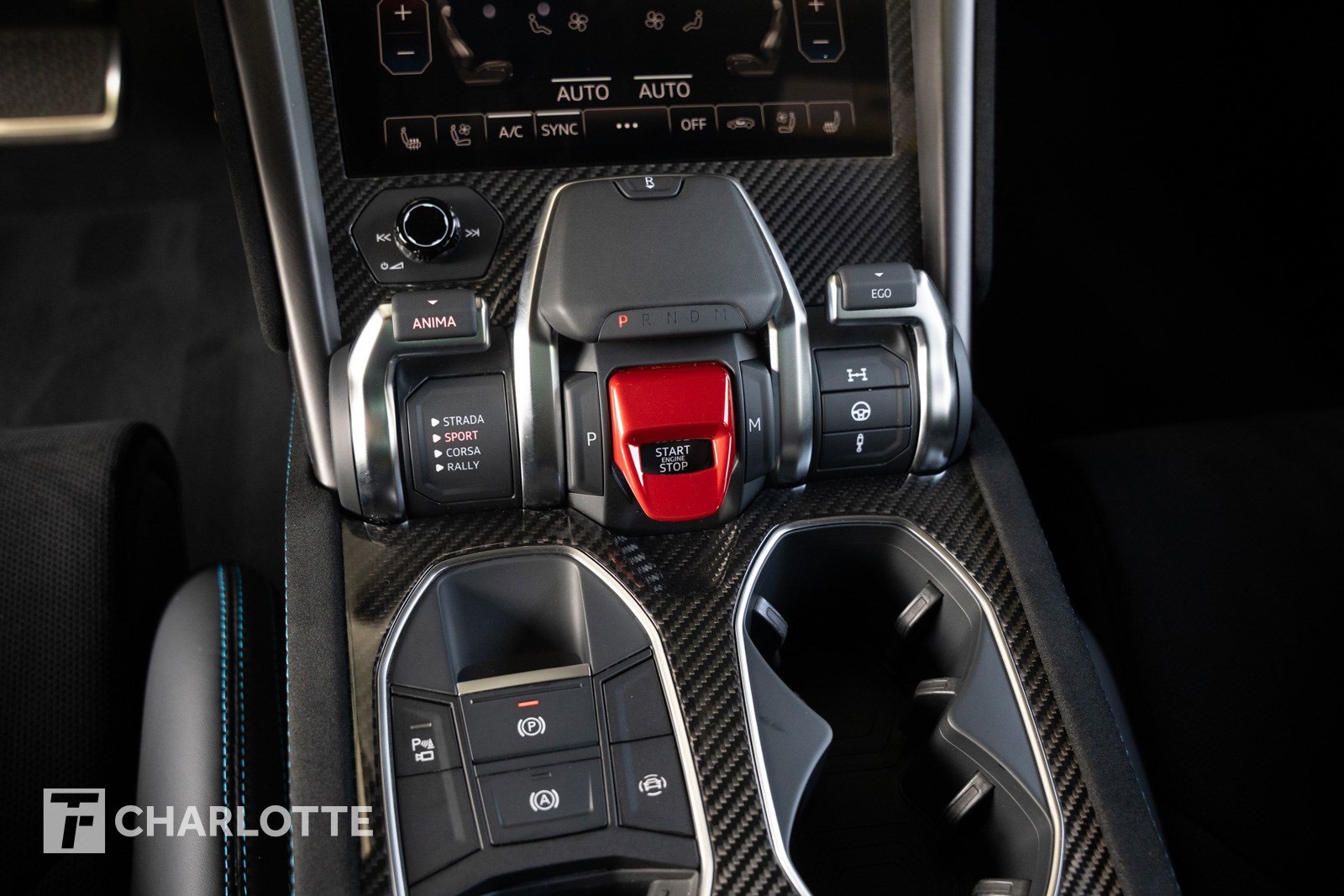 2023 Lamborghini Urus Performante photo 26