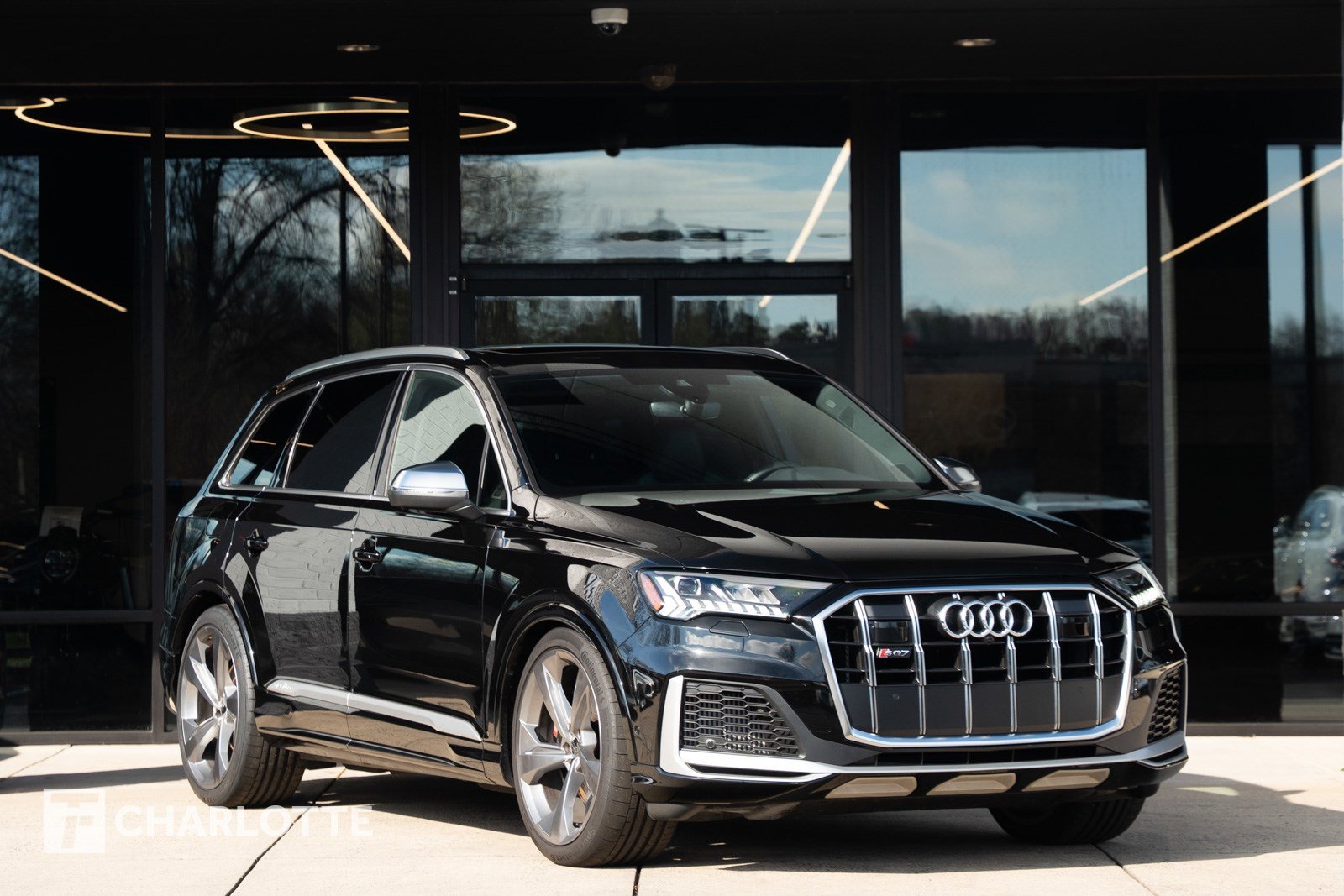 2023 Audi SQ7 Premium Plus