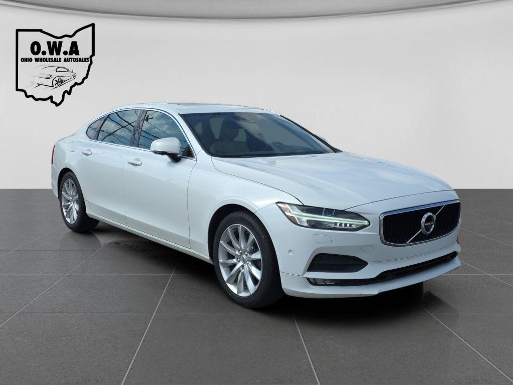 2018 Volvo S90 T6 Momentum AWD