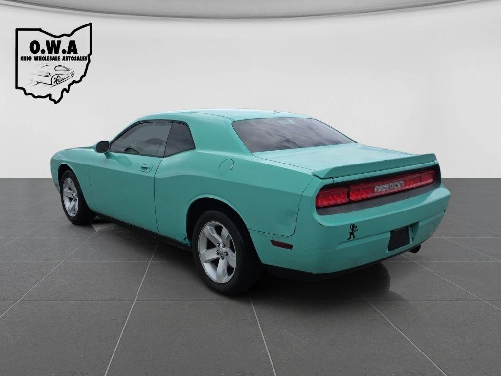 2010 Dodge Challenger SE's photo