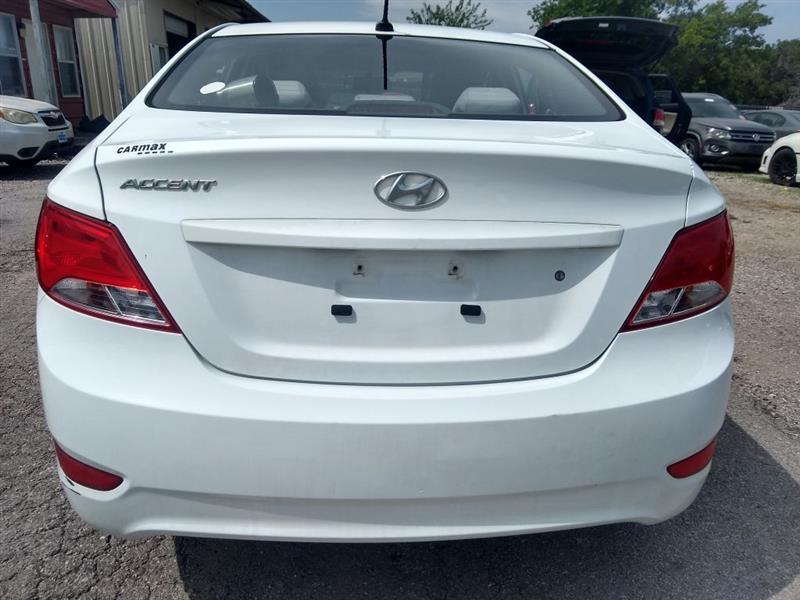 Hyundai Accent SE 4-Door 6A 2016