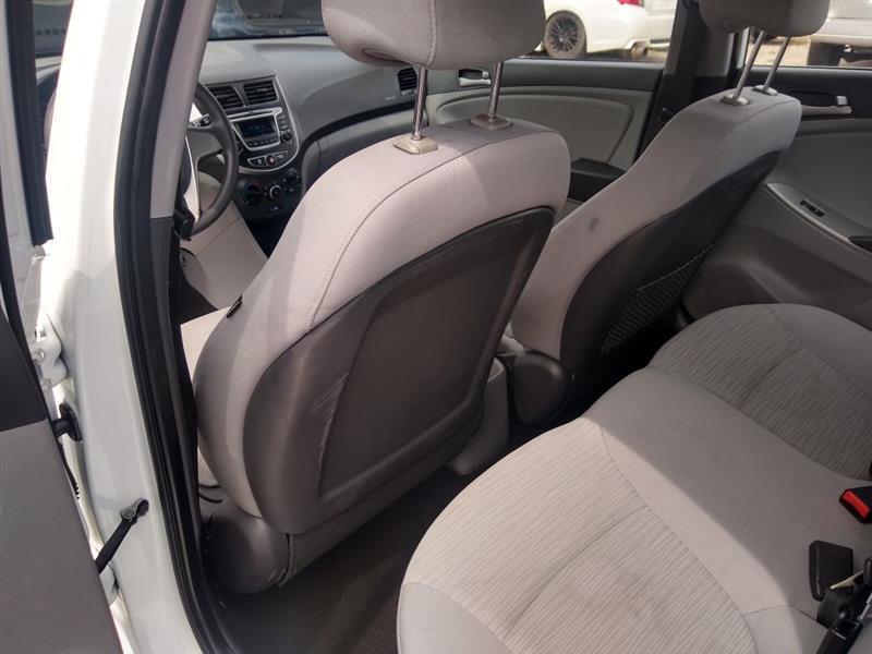 Hyundai Accent SE 4-Door 6A 2016