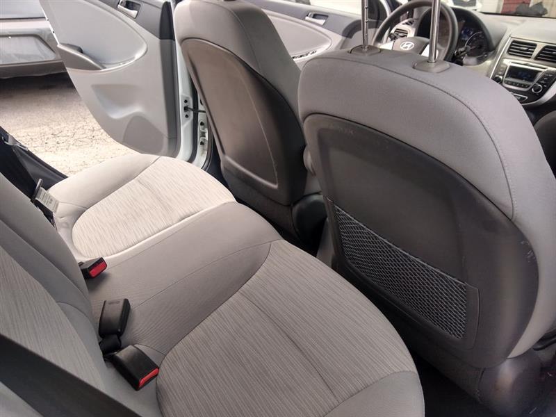 Hyundai Accent SE 4-Door 6A 2016