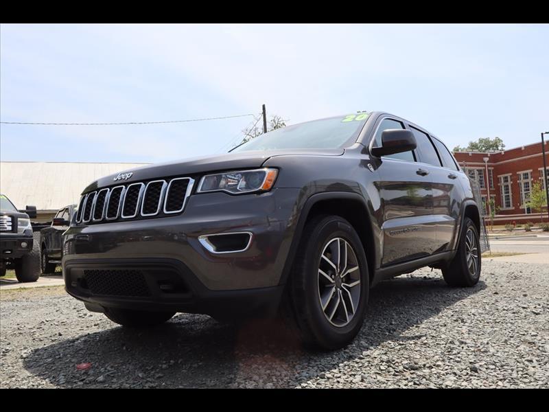 2020 Jeep Grand Cherokee Laredo 4WD