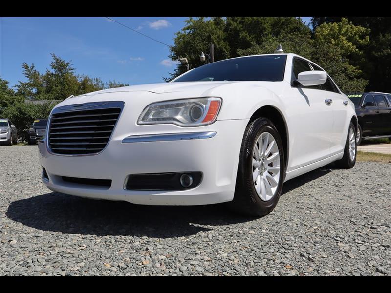 2014 Chrysler 300 RWD