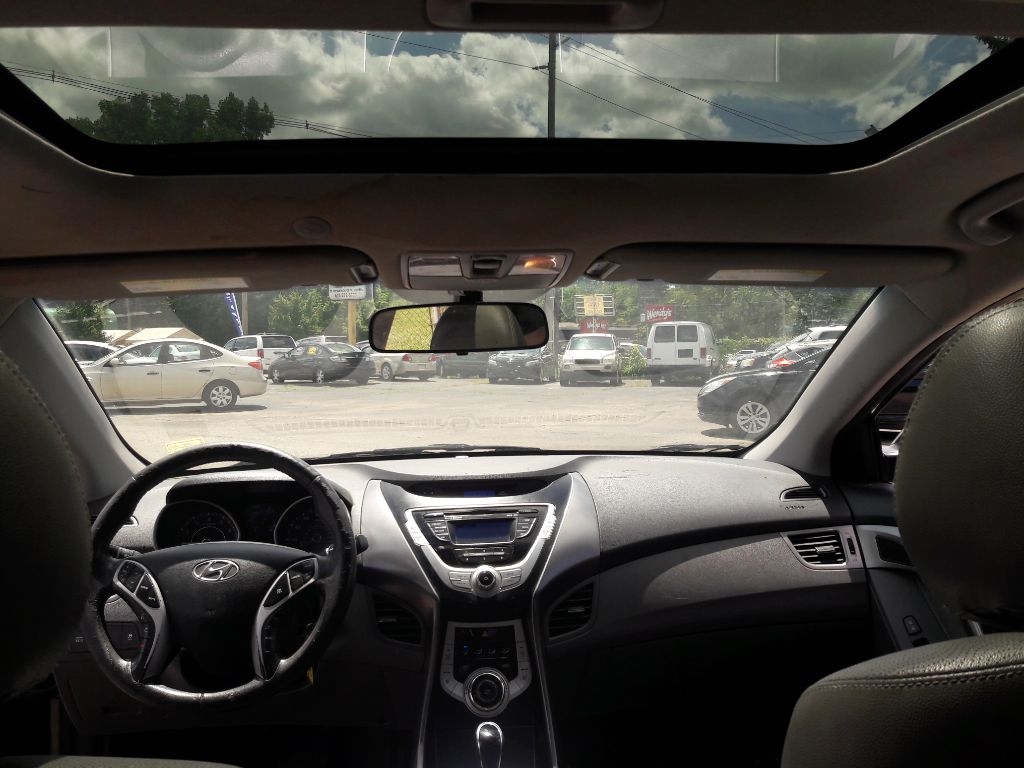 Hyundai Elantra GLS A/T 2012