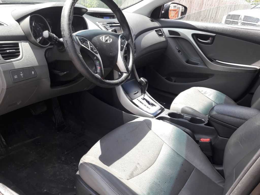 Hyundai Elantra GLS A/T 2012