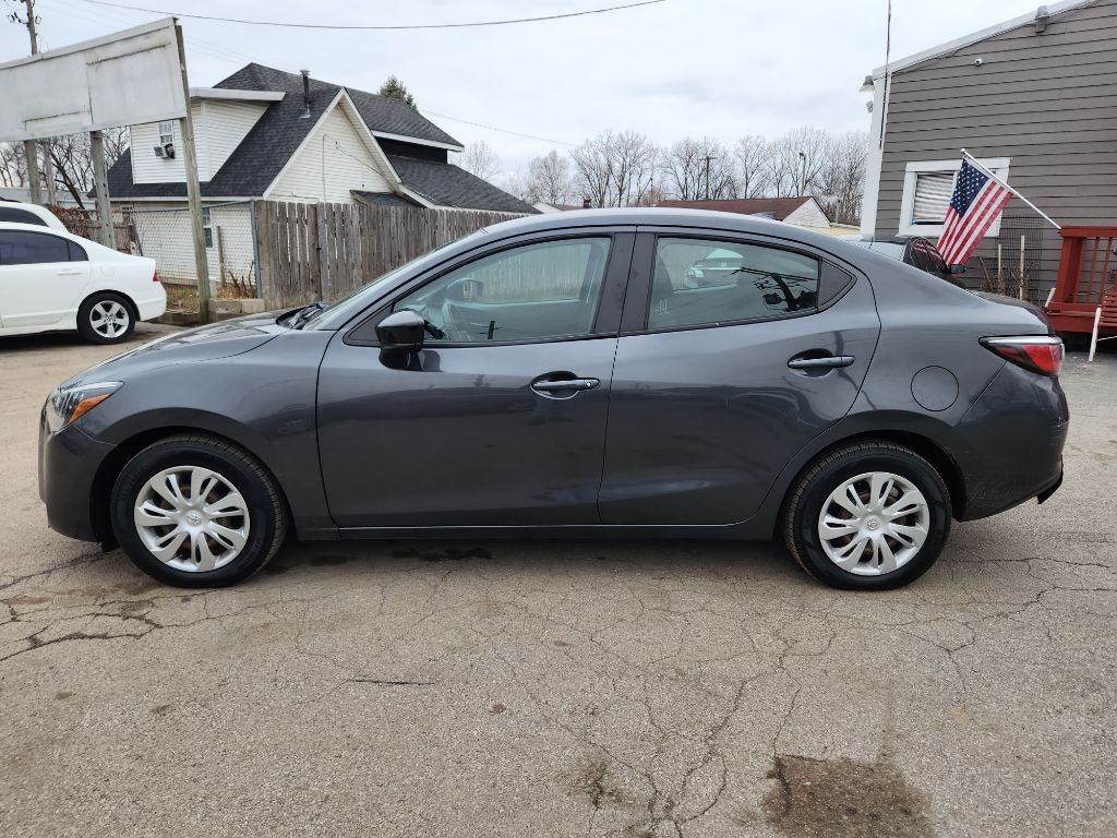 Toyota Yaris iA 6A 2019