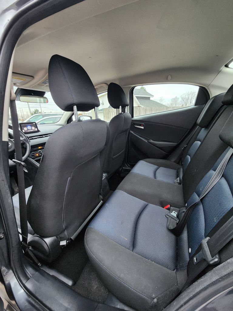 Toyota Yaris iA 6A 2019