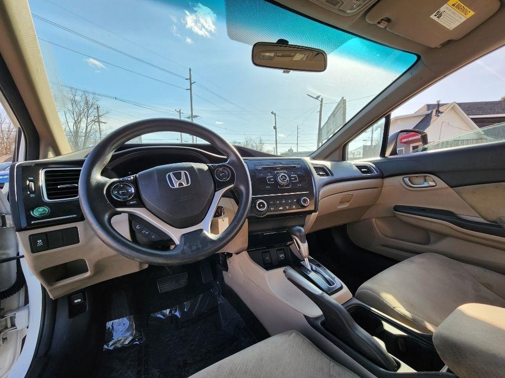 Honda Civic LX Sedan 5-Speed AT 2013