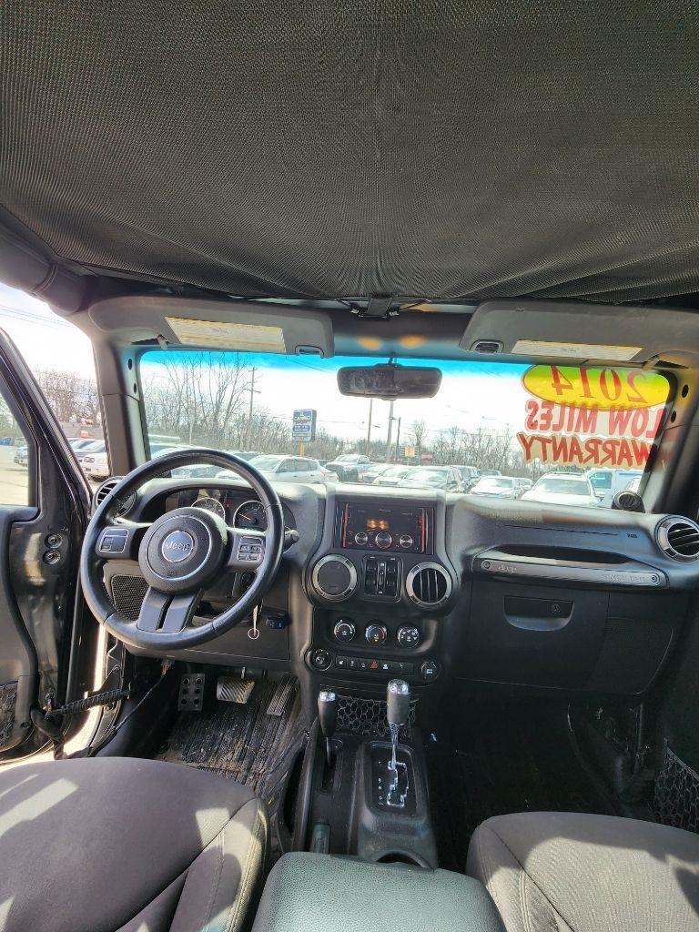 Jeep Wrangler Unlimited Sport 4WD 2014