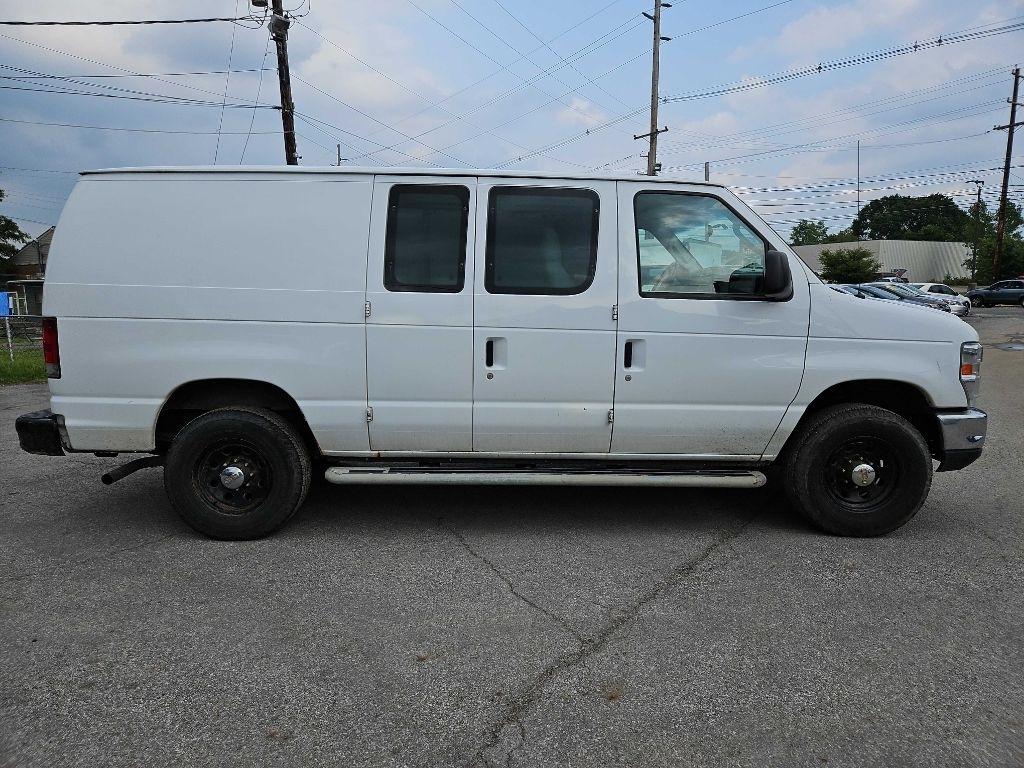 Ford Econoline E-250 2014