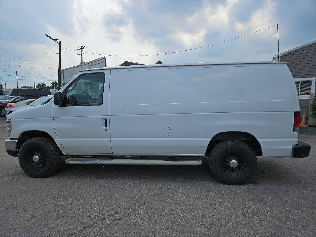 Ford Econoline E-250 2014