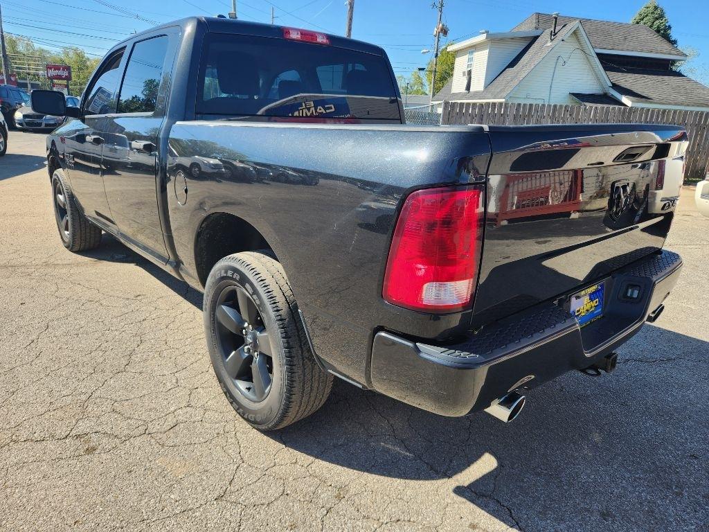 RAM 1500 Tradesman Crew Cab SWB 4WD 2017