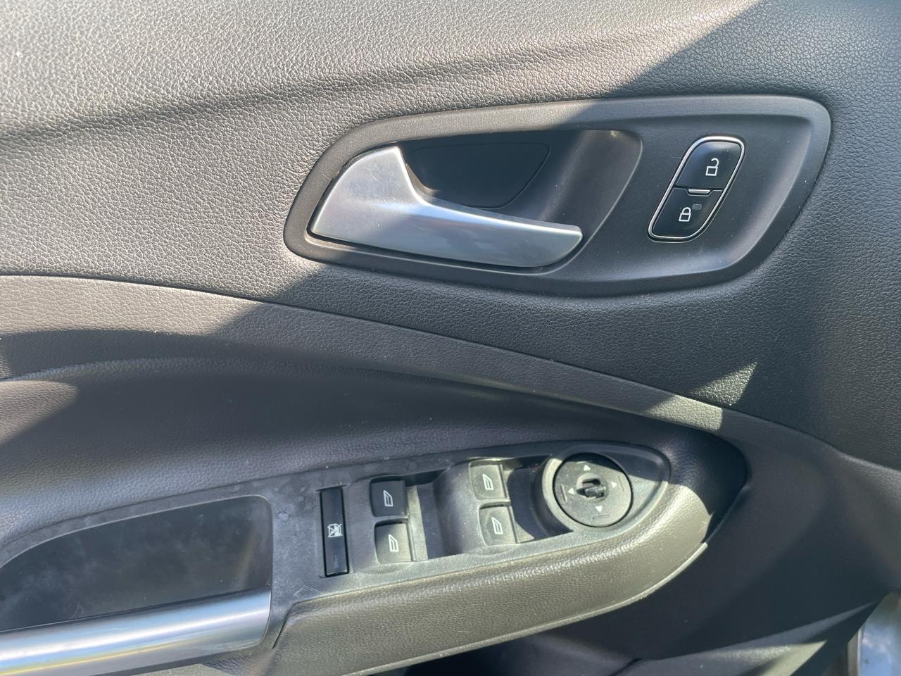Ford Escape SE FWD 2017