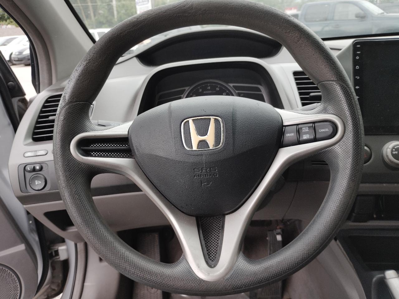 Honda Civic LX Coupe 5-Speed AT 2010