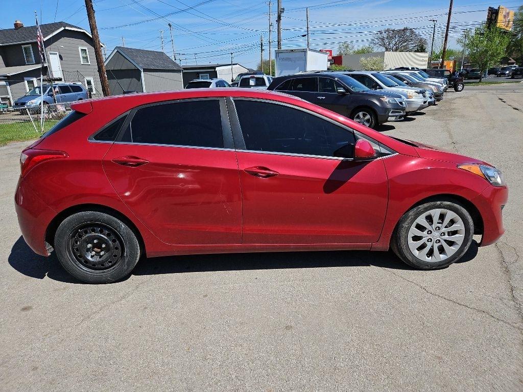 Hyundai Elantra GT A/T 2017