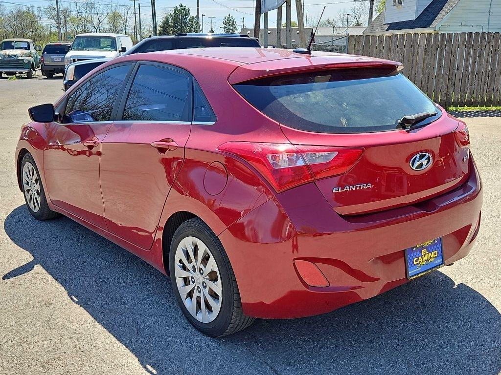 Hyundai Elantra GT A/T 2017