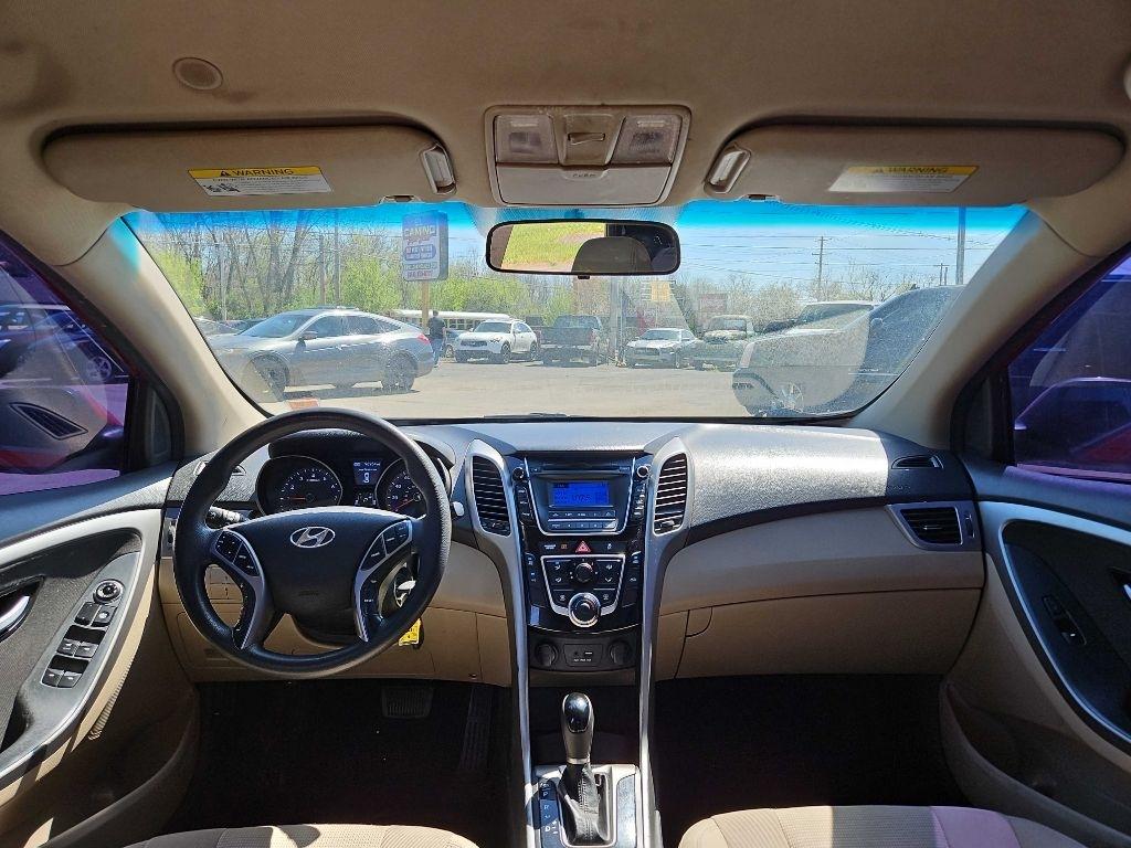 Hyundai Elantra GT A/T 2017