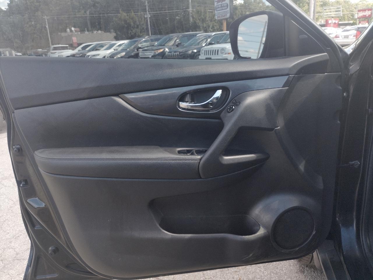 Nissan Rogue S AWD 2018