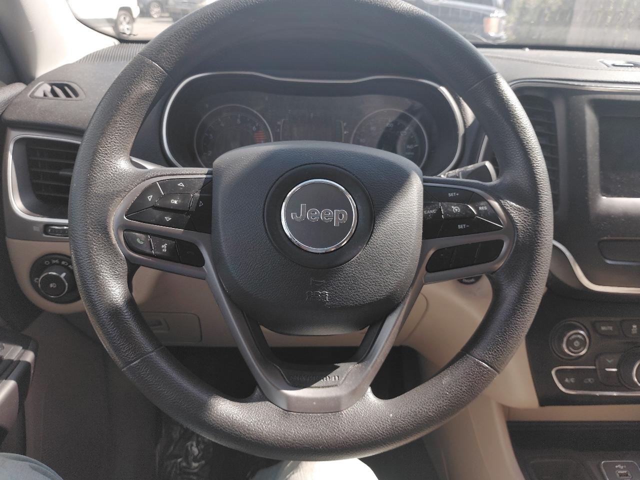 Jeep Cherokee Latitude FWD 2019