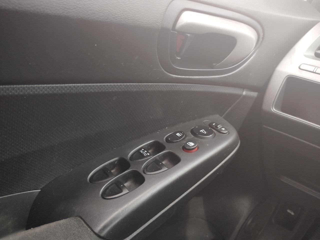 Honda Civic LX-S Sedan 5-Speed AT 2010