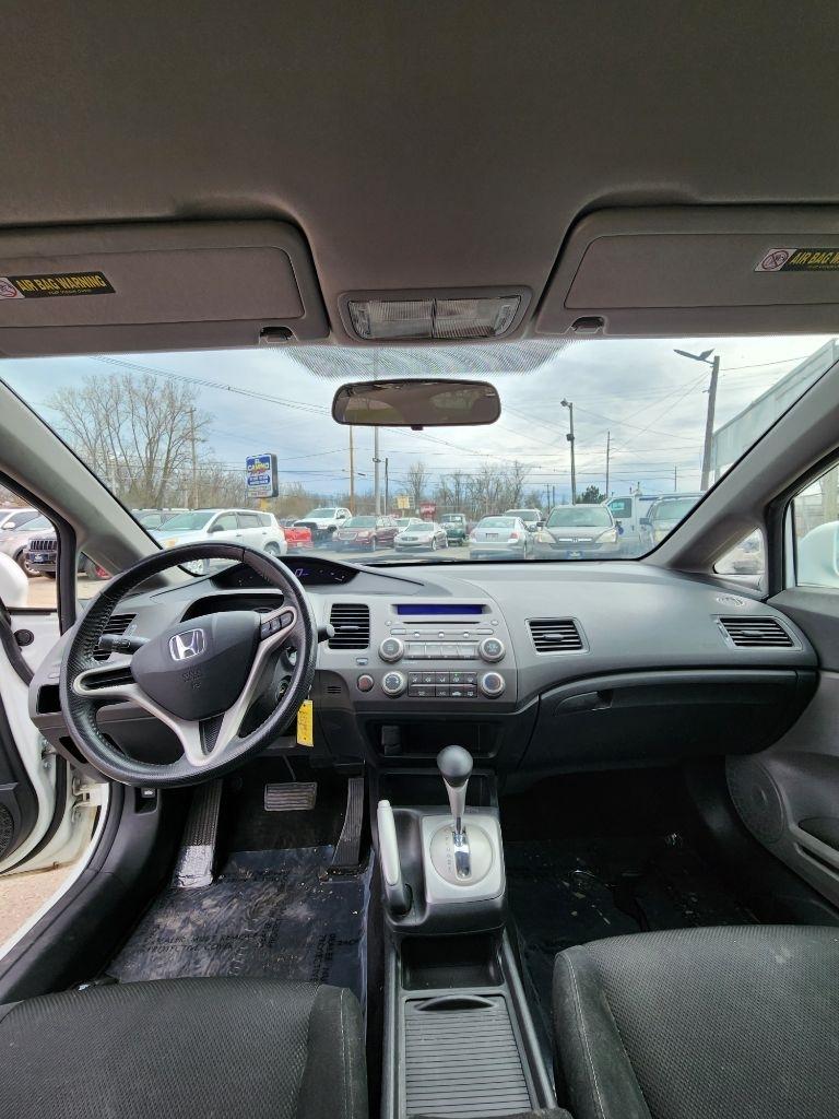 Honda Civic LX-S Sedan 5-Speed AT 2010