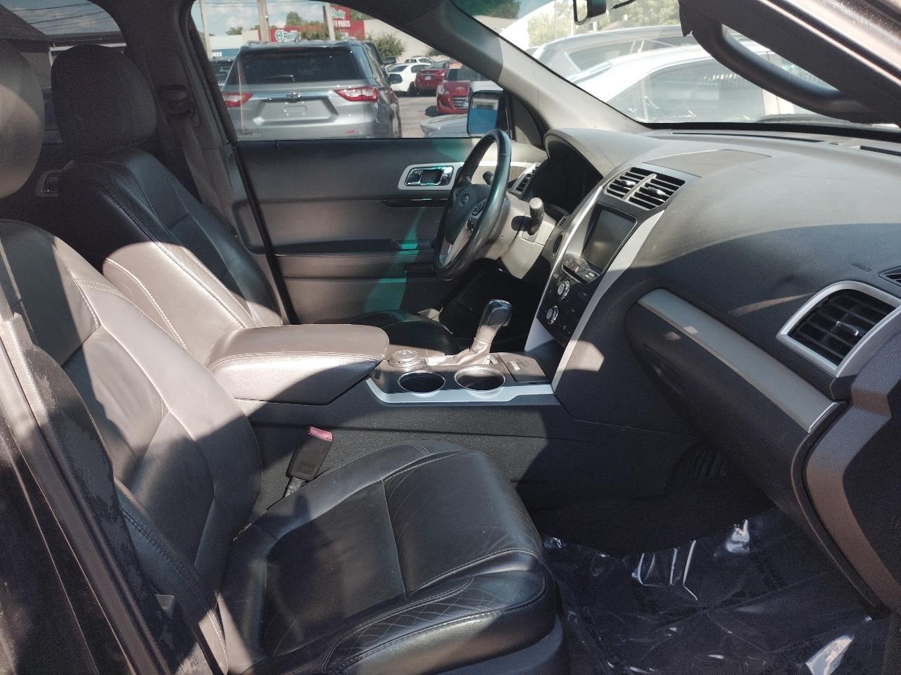 Ford Explorer XLT 4WD 2014