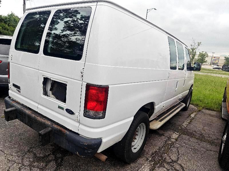 2013 Ford E-250 photo 3