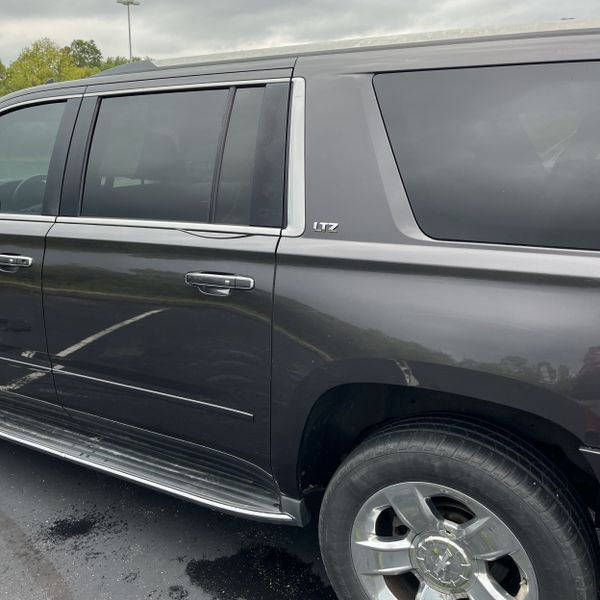 2016 Chevrolet Suburban LTZ photo 2