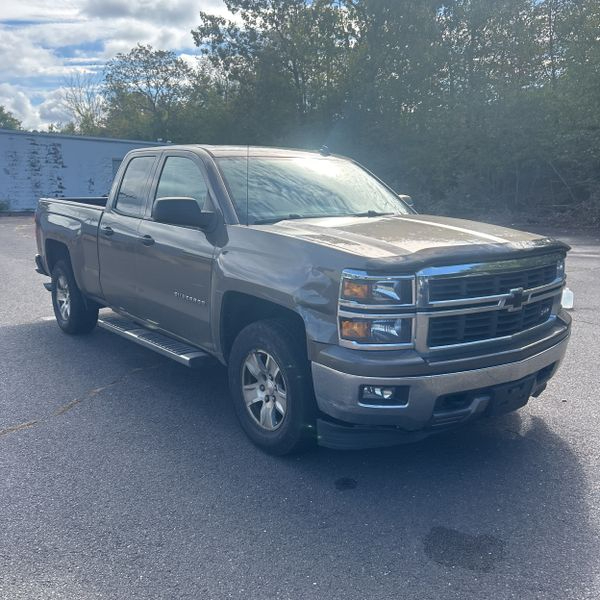 2014 Chevrolet Silverado 1500 photo 3
