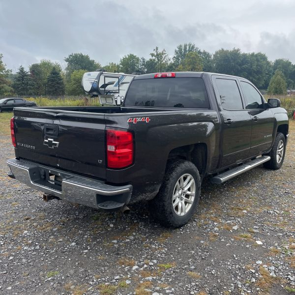 2015 Chevrolet Silverado 1500 LT photo 4